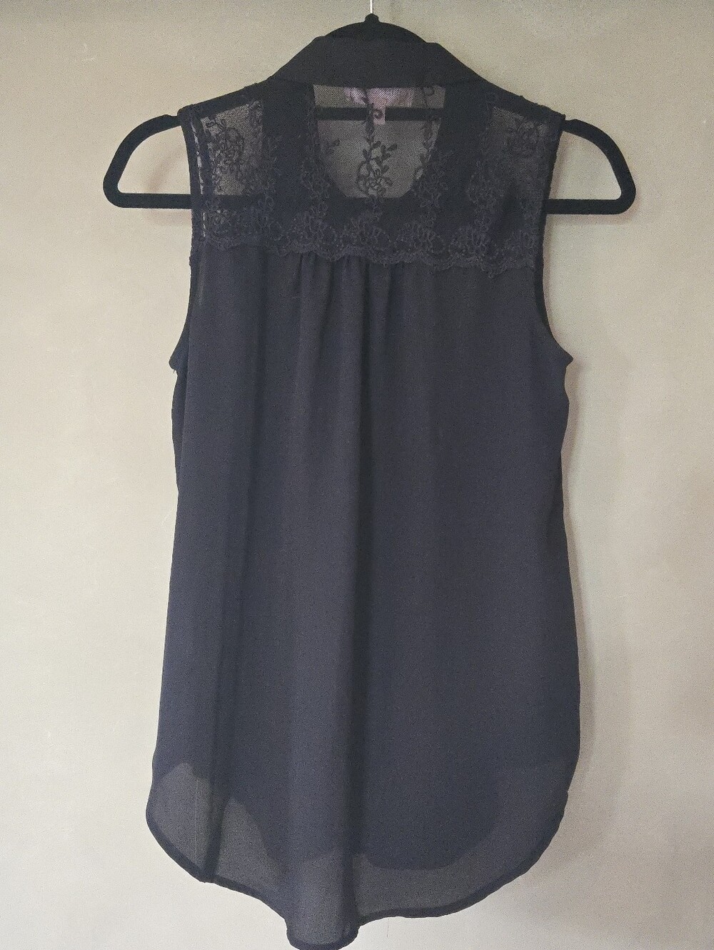 Philosophy | Black Sleeveless Lace Shoulder Button-Front Blouse, Size S - Picture 3 of 7